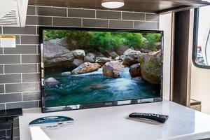Transit Platinum Series 28" 12V DC Powered Smart TV by Free Signal TV for RV, Boat and Vehicle Applications. 28"