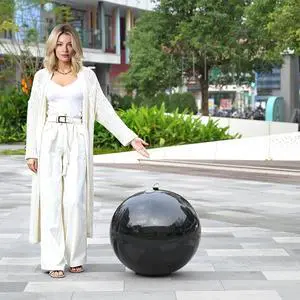 Yescom 20" Big Shiny Inflatable Mirror Ball Giant Reusable PVC Balloon for Large Disco Party Wedding Event Stage Decoration Black Yescom 20" Big Shiny Inflatable Mirror Ball Giant Reusable PVC Balloon for Large Disco Party Wedding Event Stage Decoration Black