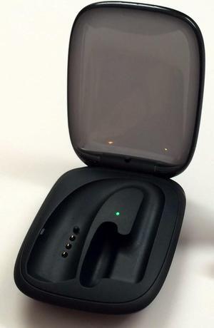 Motorola Elite Sliver 2 II HZ770 Bluetooth Charging Case with AC Wall Charger