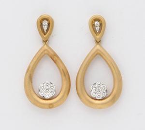 18k Yellow Gold Round Diamond Setting Multi-Stone Tear Drop Set Matt Drop Earrings (0.46 Ct G VS Clarity)