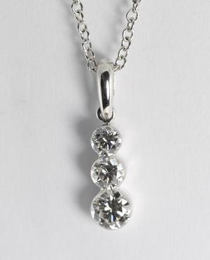 18k White Gold Three Stone Round Cut Diamond Invisible Setting Pendant (0.52 Ct, G Color, VS Clarity)