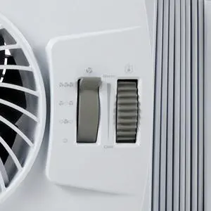 Bionaire Thin Window Fan with Comfort Control Manual Thermostat BWF0502M-WM