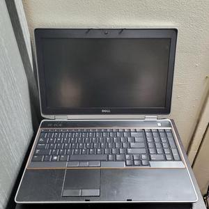 DELL Latitude E6520 Intel Core i7 2620M 2.70Gz 8GB RAM 128GB SSD DVDRW WIFI Webcam Bluetooth Backlit Keyboard 15.6" FHD Screen DELL AC Adapter Working Battery Windows 10 Pro, READ DETAIL