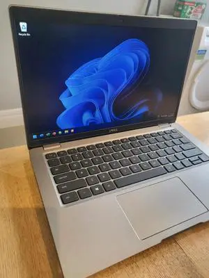 DELL Latitude 5421 Business Notebook Intel Core i5 11500H 16GB RAM 256GB SSD WIFI Webcam Bluetooth Type C Port 14" HD Screen Intel UHD Graphics Windows 11 Pro Titan Gray
