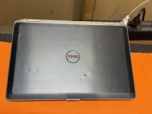 DELL Latitude E6420 Intel Core i5 2520M 2.50Gz 8GB RAM 320GB HDD DVD RW WIFI Bluetooth 14.0 HD Screen HDMI VGA eSata 2 x USB Dell AC Adapter Battery Windows 7