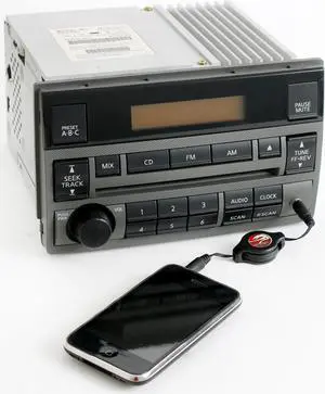 05-06 Nissan Altima Frost Radio AMFM CD w Aux Input Standard Vol Ctrl 28185ZB00A
