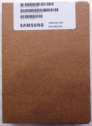 SAMSUNG 870 QVO Series 2.5" 4TB SATA III V-NAND Internal Solid State Drive (SSD) MZ-77Q4T0B/AM SAMSUNG 870 QVO Series 2.5" 4TB SATA III V-NAND Internal Solid State Drive (SSD) MZ-77Q4T0B/AM