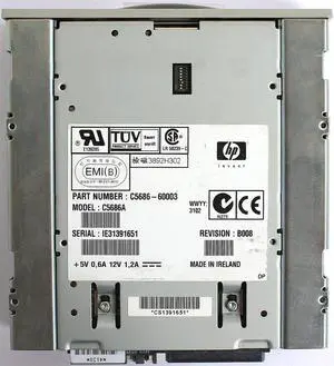 HP SURESTORE DAT 40 DDS-4 TAPE DRIVE, C5686-60003 REV.B008