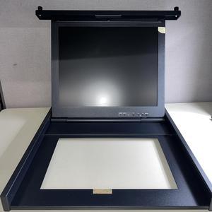 IBM 7316-TF3 1U RackMount Console KIT 17" Screen P/N: 03N7012 39Y8977