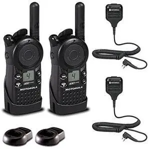 2 x Motorola CLS1410 UHF 1 W 4-Channel 2-Way Radio - 2 Pack With Mic Bundle