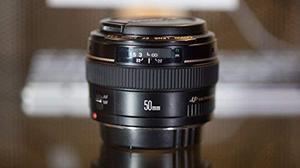Canon EF 50mm f/1.4 USM Standard & Medium Telephoto Lens for Canon SLR Cameras - Fixed International Version