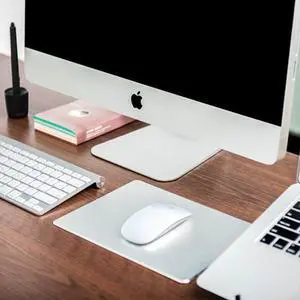 Computer Game Mouse Pad Smooth Gaming Aluminium Mouse Pad Fast and Accurate Control with Non-slip Rubber Base for PC Computer Laptop