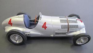 Mercedes W125 #4 Richard Seaman 1937 GP Donington Limited to 1000pc Worldwide 1/18 Diecast Model Car by CMC