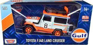 Toyota FJ40 Land Cruiser #8 "Gulf Oil"  White Limited Edition to 2,400 pieces Worldwide 1/24 Diecast Car by Motormax