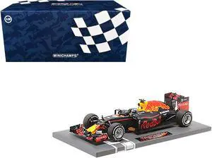 Red Bull Racing RB12 #3 Daniel Ricciardo "TAG HEUER" F1 "Spanish GP" (2016) with Driver Limited Ed 1/18 Model Car by Minichamps
