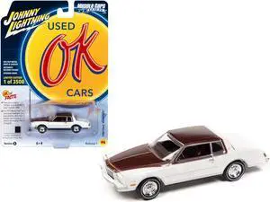 1980 Chevrolet Monte Carlo White & Dark Claret Brown Met Top & Hood Ltd Ed 3508 pcs 1/64 Diecast Model Car by Johnny Lightning