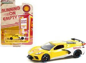 2021 Chevrolet Corvette C8 Stingray Coupe "Shell Oil" Yellow & White "Running on Empty" 1/64 Diecast Model Car by Greenlight