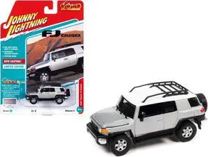 2007 Toyota FJ Cruiser Titanium Silver Metallic with White Top and Roofrack LTd Ed 1/64 Diecast Model Car by Johnny Lightning