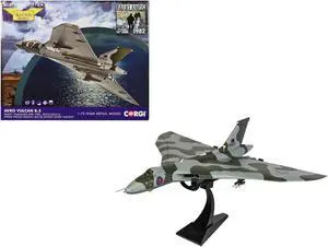 Avro Vulcan B2 Bomber Aircraft "Falklands War" (1982) British Royal Air Force 1/72 Diecast Model by Corgi