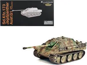 Germany Sd.Kfz.173 Jagdpanther Ausf.G1 Late Production Tank "sPz.Jg.Abt.654, France" (1944) 1/72 Plastic Model by Dragon Models