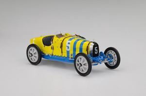 Bugatti T35 #5 National Colour Project Grand Prix Sweden Ltd Ed to 500 pieces Worldwide 1/18 Diecast Model Car by CMC