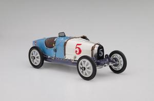 Bugatti T35 #5 National Colour Project Grand Prix Argentina Ltd Ed 300 pieces Worldwide 1/18 Diecast Model Car by CMC