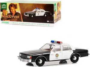 1986 Chevrolet Caprice Black and White LAPD "MacGyver" (1985-1992) TV  "Artisan Collection" 1/18 Diecast Model Car by Greenlight