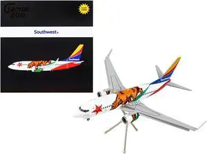 Boeing 737-700 Commercial Aircraft w/Flaps Down California Flag Livery "Gemini 200" 1/200 Diecast Model Airplane by GeminiJets