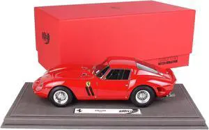 1962 Ferrari 250 GTO Red with DISPLAY CASE Limited Edition to 300 pieces Worldwide 1/18 Model Car by BBR