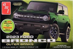Skill 2 Model Kit 2023 Ford Bronco Outer Banks 1/25 Scale Model by AMT