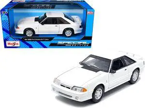 1993 Ford Mustang SVT Cobra White "Special Edition" Series 1/24 Diecast Model Car by Maisto