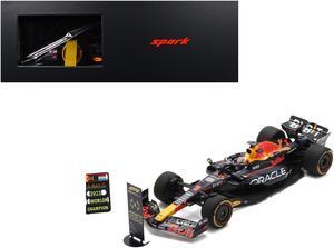 Red Bull Racing RB19 #1 "Oracle" 2nd Place F1 "Qatar Sprint Race" (2023) with Number & Pit Board & Case 1/18 Model Car by Spark