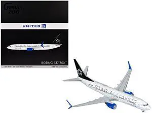 Boeing 737-800 Commercial Aircraft "United Airlines Star Alliance" White with Black 1/200 Diecast Model by GeminiJets