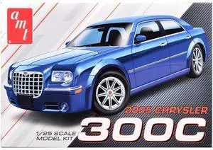 Skill 2 Model Kit 2005 Chrysler 300C 1/25 Scale Model by AMT