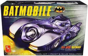 Skill 2 Batmobile with Seated Batman Figure "Batman" (1989) Movie 1/25 Plastic Model Kit by AMT