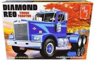Skill 3 Model Kit Diamond Reo Truck Tractor 1/25 Plastic Model Kit by AMT