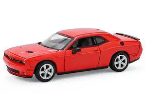 2016 Dodge Challenger RT Torred "GreenLight Muscle" Series 30 1/64 Diecast Model Cars by Greenlight