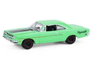 1970 Plymouth Road Runner Green with Black Hood Stripe "GreenLight Muscle" Series 1/64 Diecast Model Cars by Greenlight