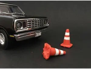 Traffic Cones Set of 4 Accessory For 1:24 Models by American Diorama