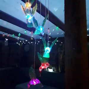 Solar Hummingbird Wind Chimes Outdoor - LED Changing Light Color Mobile Wind Chime, Waterproof Six Transparent Hummingbird Wind Chimes For Home,Party,Night Garden Decoration