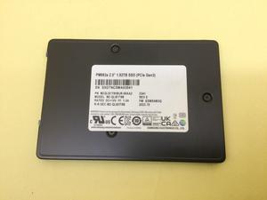 Samsung PM983a Series 1.92TB NVMe PCIe 3.0 x4 2.5'' SSD MZ-QLB1T9B