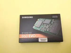 Samsung 860 EVO 250GB SATA 6Gb/s M.2 2280 Internal SSD MZ-N6E250 Sealed