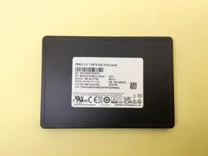 Samsung PM9A3 Series 7.68TB PCIe Gen4 NVMe U.2 2.5'' SSD MZ-QL27T60