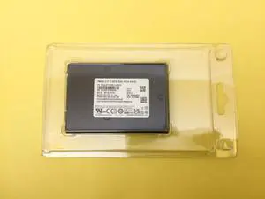 MZ-QLB7T60 Samsung PM983 7.68TB PCI-E 3.0 2.5" SSD MZQLB7T6HMLA DELL GVNMR