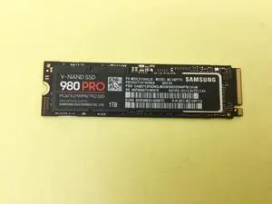 Samsung 980 PRO 1TB PCIe 4.0 NVMe M.2 2280 SSD MZ-V8P1T0