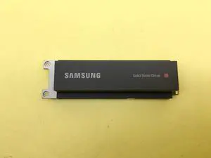 MZ-OL21T9A Samsung PM9A3 1.92TB E1.S NVME PCIE4.0 SSD MZOL21T9HCJR