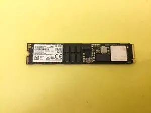 P49025-B21 HPE 3.84TB NVME GEN4 MIXED USE M.2 22110 PM9A3 SSD P49916-001