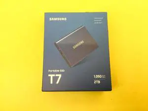 SAMSUNG T7 Portable SSD 2TB Up to 1050 MB/s USB 3.2 External SSD MU-PC2T0H SAMSUNG T7 Portable SSD 2TB Up to 1050 MB/s USB 3.2 External SSD MU-PC2T0H