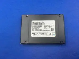 MZ-WLJ7T60 SAMSUNG PM1733 7.68TB NVME 2.5" U.2 PCIE4.0 SSD MZWLJ7T6HALA MZ-WLJ7T60 SAMSUNG PM1733 7.68TB NVME 2.5" U.2 PCIE4.0 SSD MZWLJ7T6HALA