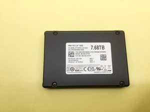 MZ-WLO7T60 Samsung PM1743 7.68 TB PCIe 5.0 x4 2.5in NVMe SSD MZ-WLO7T60 Samsung PM1743 7.68 TB PCIe 5.0 x4 2.5in NVMe SSD